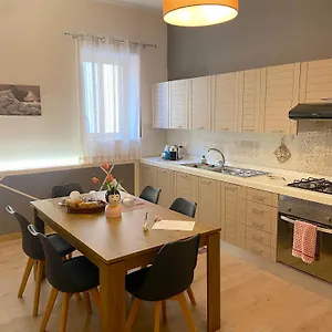 Aria Di Casa , Calatafimi Italia